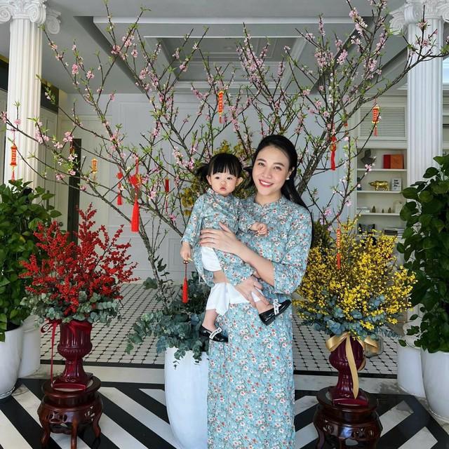 Thời trang mẹ con sao Việt: Đàm Thu Trang - Cường đô la đầu tư cho con thế nào? - ảnh 7
