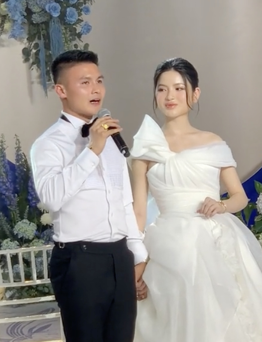 Đôi môi thiếu tự nhiên của Chu Thanh Huyền trong ngày cưới bất ngờ lại rơi vào vòng xoáy thị phi - ảnh 1