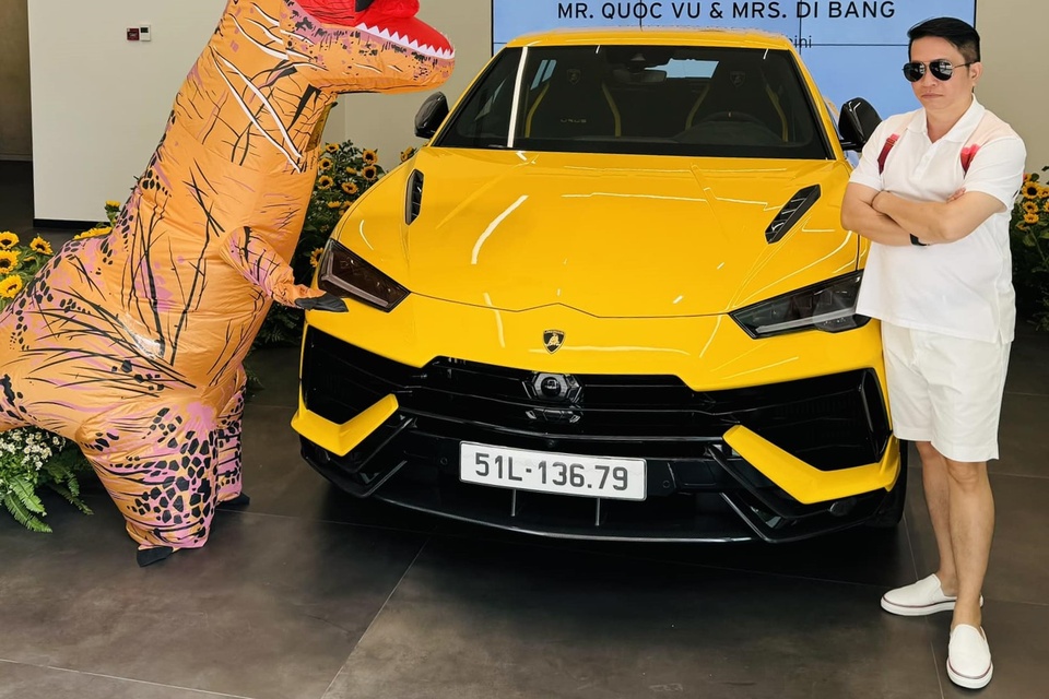 Chồng Đoàn Di Băng mua siêu SUV Lamborghini Urus giá hơn 16 tỷ đồng - ảnh 1