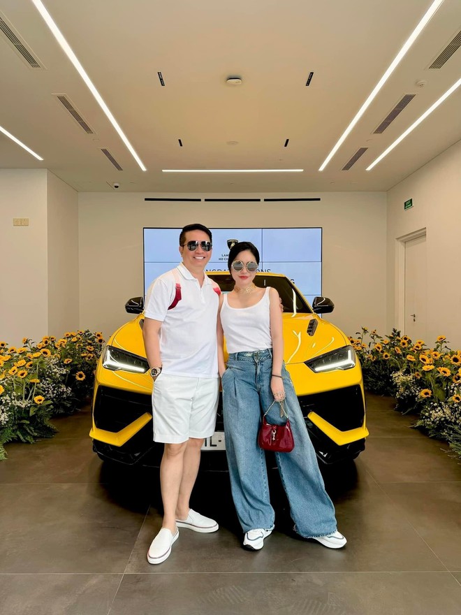 Đoàn Di Băng được chồng tặng Lamborghini Urus hơn 16 tỷ, màn nhận xe gây sốc! - ảnh 3