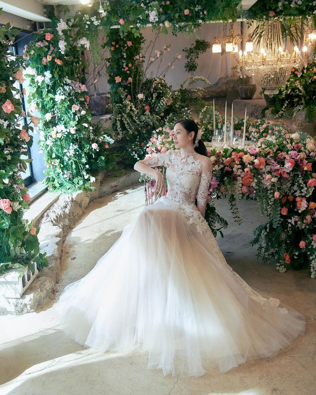 Son Ye Jin tung ảnh cưới chưa từng công bố nhân dịp kỷ niệm 2 năm kết hôn: Visual đỉnh cao hút gần triệu like! - ảnh 2