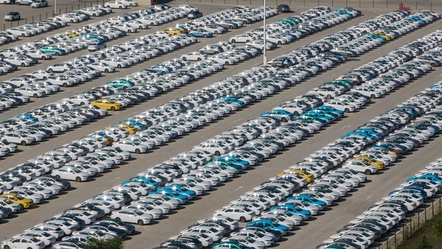 BYD phải cảm ơn một ‘tiền bối’ xe điện: Nắm cổ phần từ Volvo đến Mercedes-Benz, cực nổi tiếng vào những năm 2010, mở đường cho EV Trung Quốc ‘mát mặt’ - ảnh 2