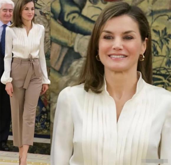 Nữ hoàng Tây Ban Nha 51 tuổi là người phụ nữ đẹp nhất khi diện áo sơ mi trắng, trông thời thượng với quần crop và váy - ảnh 3