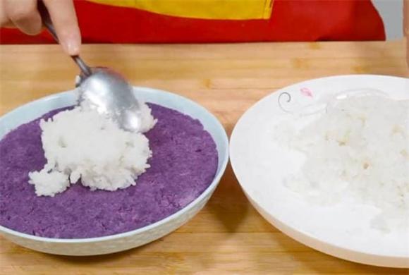 Nếu nhà bạn có gạo nếp, đừng chỉ mỗi nấu xôi, có thể thử công thức mới này, mềm, dẻo, ngọt, dẻo, trẻ con rất thích - ảnh 4