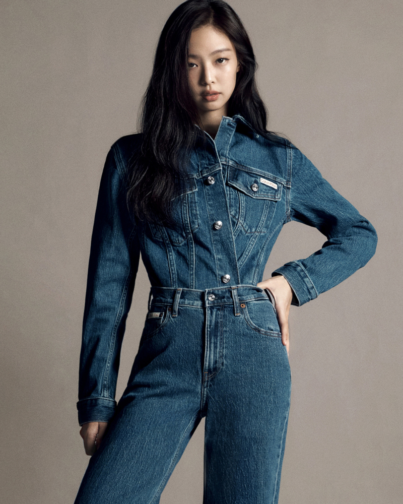 Jennie Kim khoe thần thái đầy cuốn hút trong chiến dịch quảng bá BST Calvin Klein Jeans Spring 2024 - ảnh 2
