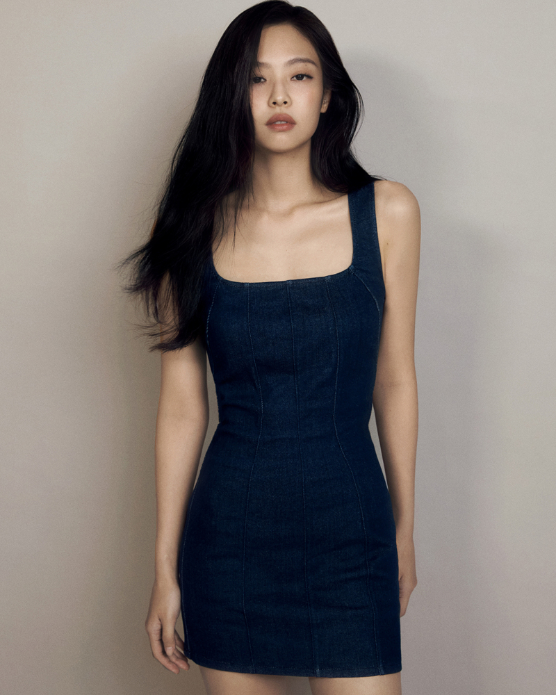 Jennie Kim khoe thần thái đầy cuốn hút trong chiến dịch quảng bá BST Calvin Klein Jeans Spring 2024 - ảnh 4