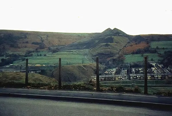 Thảm họa Aberfan qua hình ảnh: Câu chuyện có thật về thảm kịch chấn động xứ Wales năm 1966 - ảnh 9