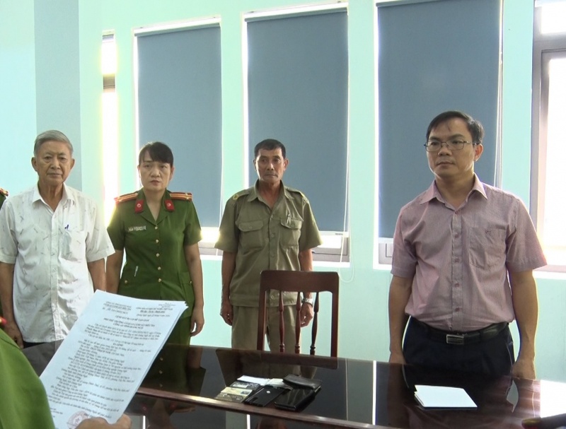Phó Trưởng ban BQL Khu kinh tế Dung Quất bị bắt về tội nhận hối lộ - ảnh 2