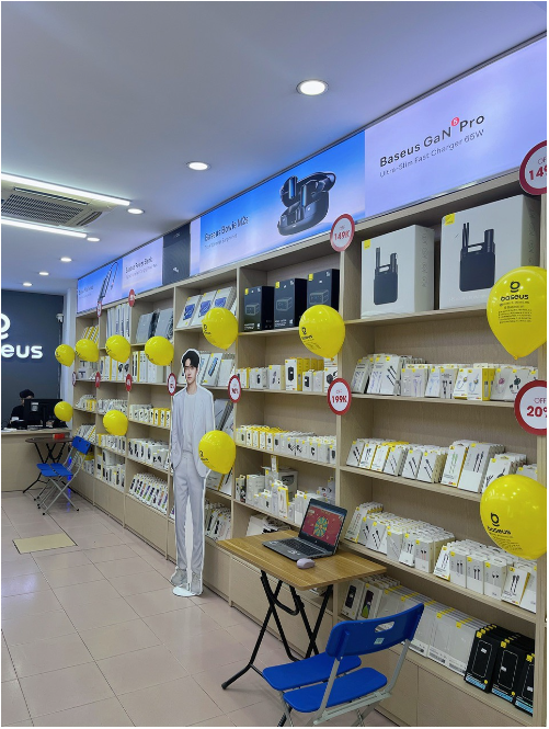 Tưng bừng khai trương cửa hàng Baseus đầu tiên tại Hà Nội - ảnh 1