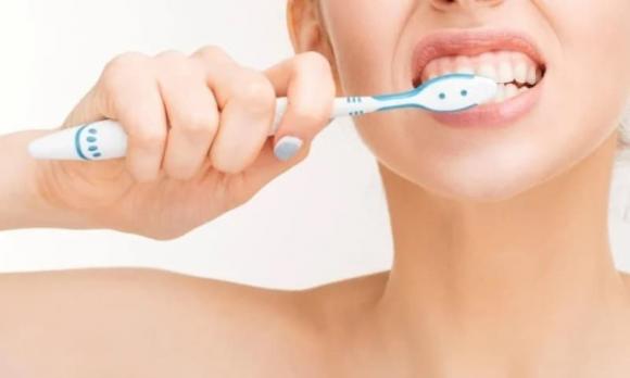 Bạn có thực sự biết cách đánh răng? Thứ quan trọng nhất cần chải khi đánh răng thực chất không phải là răng - ảnh 3