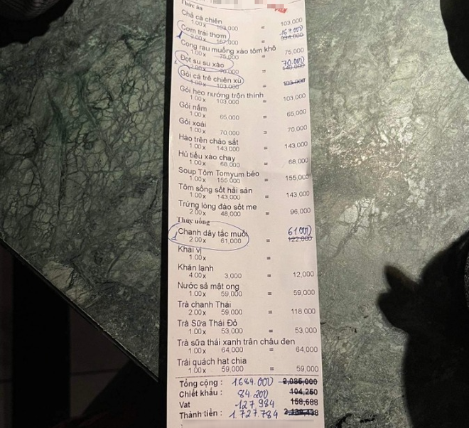 Một nhà hàng đồ Thái ở TPHCM bị khách tố tính 
