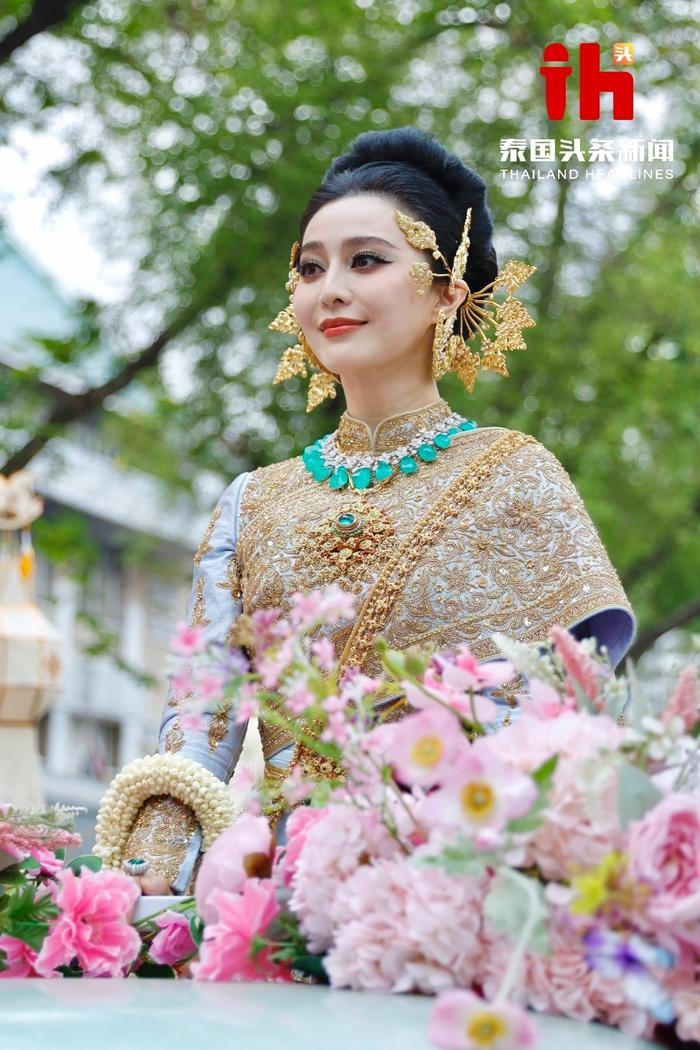Nhan sắc gây sốt của Phạm Băng Băng trong trang phục truyền thống Thái Lan - ảnh 3