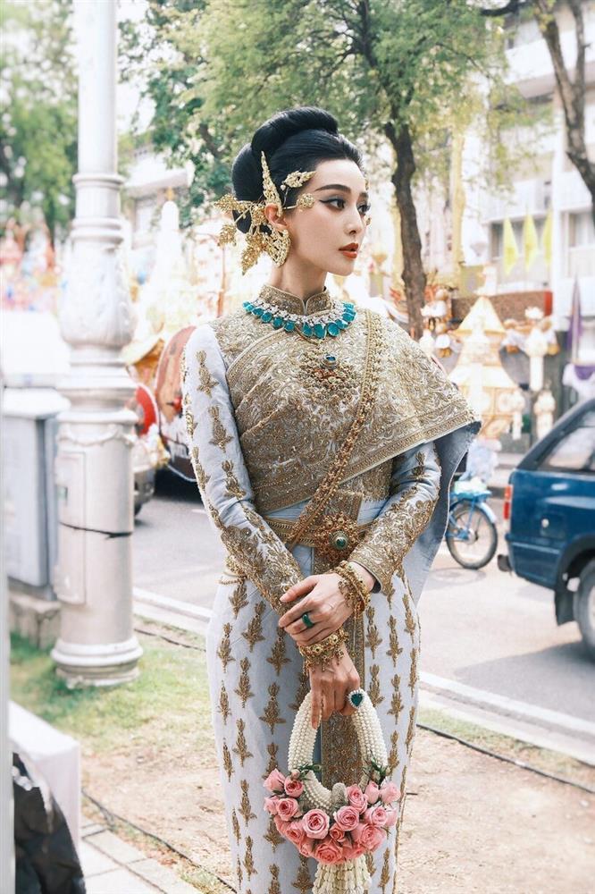 Phạm Băng Băng đẹp tựa nữ thần ở Lễ hội té nước tại Thái Lan - ảnh 3