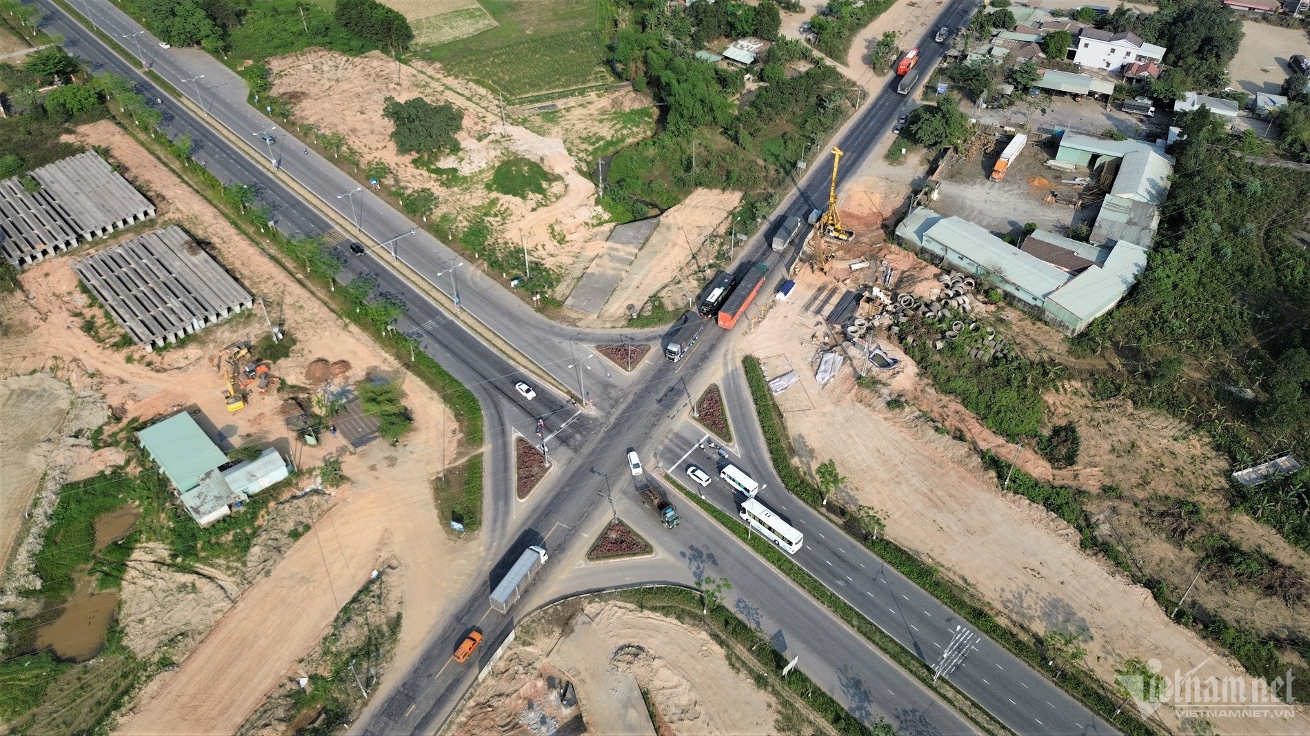 Dự án cao tốc Hòa Liên - Túy Loan mới bàn giao được 4 km mặt bằng - ảnh 2