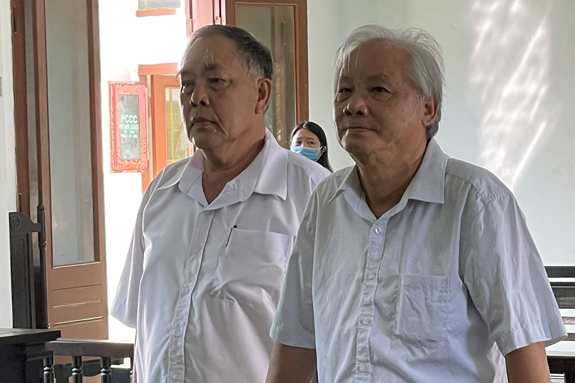 Cựu chủ tịch tỉnh Phú Yên bị tuyên phạt 3 năm tù treo - ảnh 1