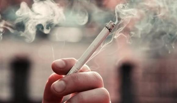 Trong số 100 người hút thuốc, có bao nhiêu người cuối cùng sẽ mắc bệnh ung thư phổi? Những con số có thể làm bạn ngạc nhiên - ảnh 3