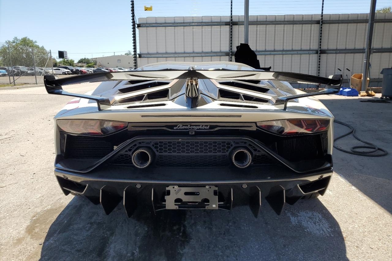 Siêu xe Lamborghini Aventador SVJ 63 vỡ nát được đấu giá - ảnh 7