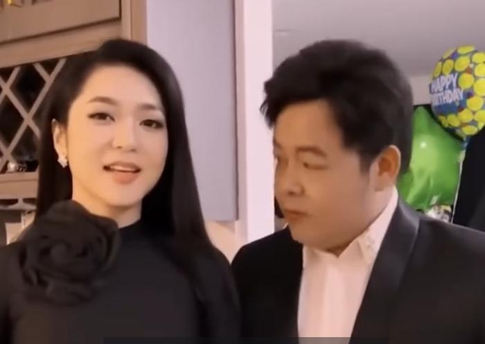 Quang Lê mua nhà 100 tỷ, Hà Thanh Xuân sang ra mắt ''mẹ chồng'' - ảnh 3