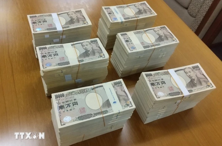 Nhật Bản: Đồng yen giảm xuống mức thấp kỷ lục kể từ năm 1990 - ảnh 1
