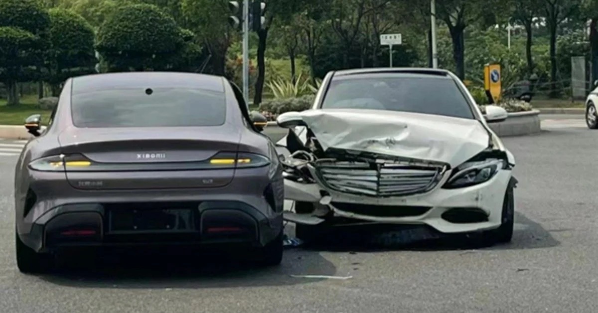 Xiaomi SU7 gặp tai nạn đầu tiên với Mercedes: Xe Trung Quốc được dịp 