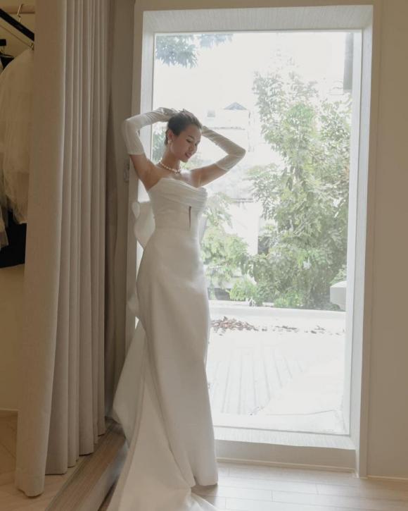 Cao Thiên Trang hé lộ váy cưới chính thức trong ngày trọng đại, nhan sắc ''cô dâu tháng 4'' gây mê - ảnh 2