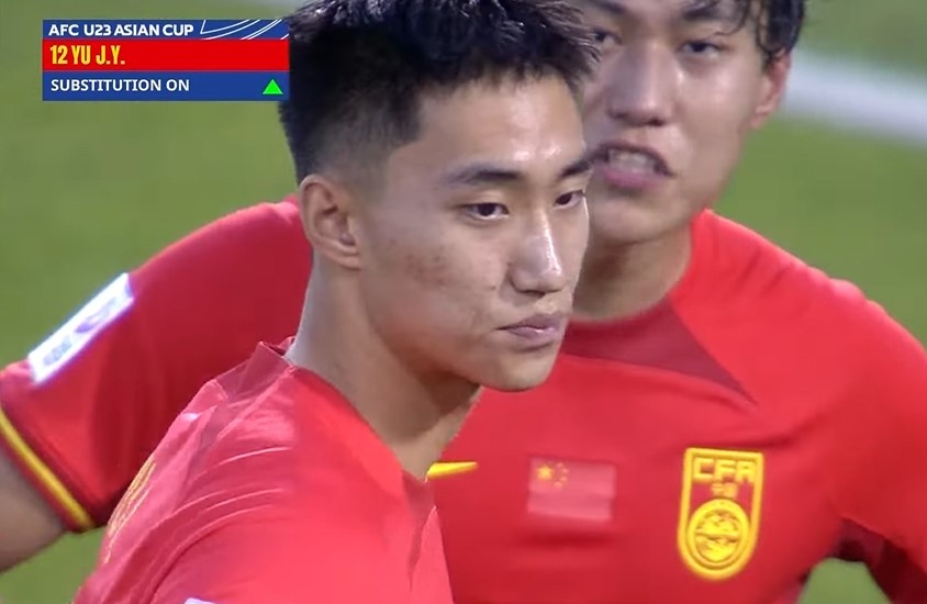U23 Trung Quốc tung thủ môn vào đá tiền đạo trong trận thua Nhật Bản - ảnh 1