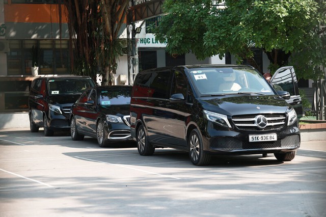 Chiếc Mercedes-Benz S-Class độ Maybach chở CEO Apple tại Hà Nội từng đưa đón Khoa Pug, nhiều lần dùng làm xe hoa - ảnh 3