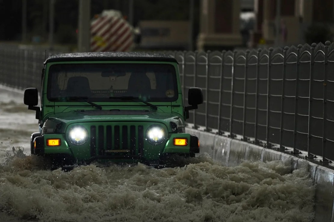 Công nghệ ''gieo mưa nhân tạo'' có gây ra thảm họa ngập lụt ở Dubai? - ảnh 3