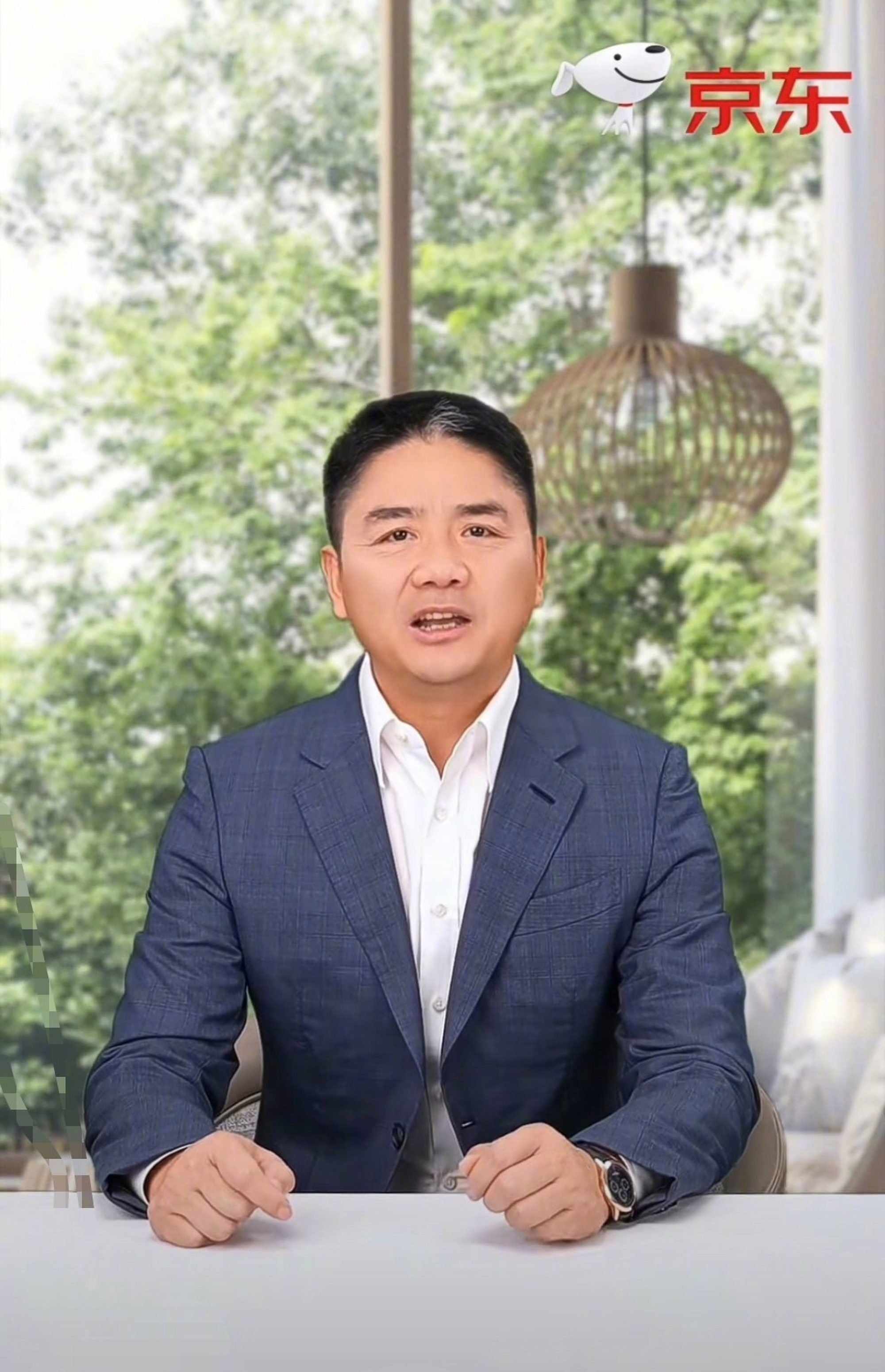 Chủ tịch sàn thương mại điện tử Trung Quốc livestream bán hàng - ảnh 2