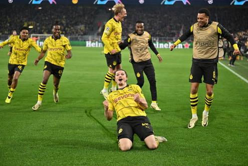 Sabitzer hóa người hùng, Dortmund vào bán kết sau trận cầu siêu hấp dẫn - ảnh 10