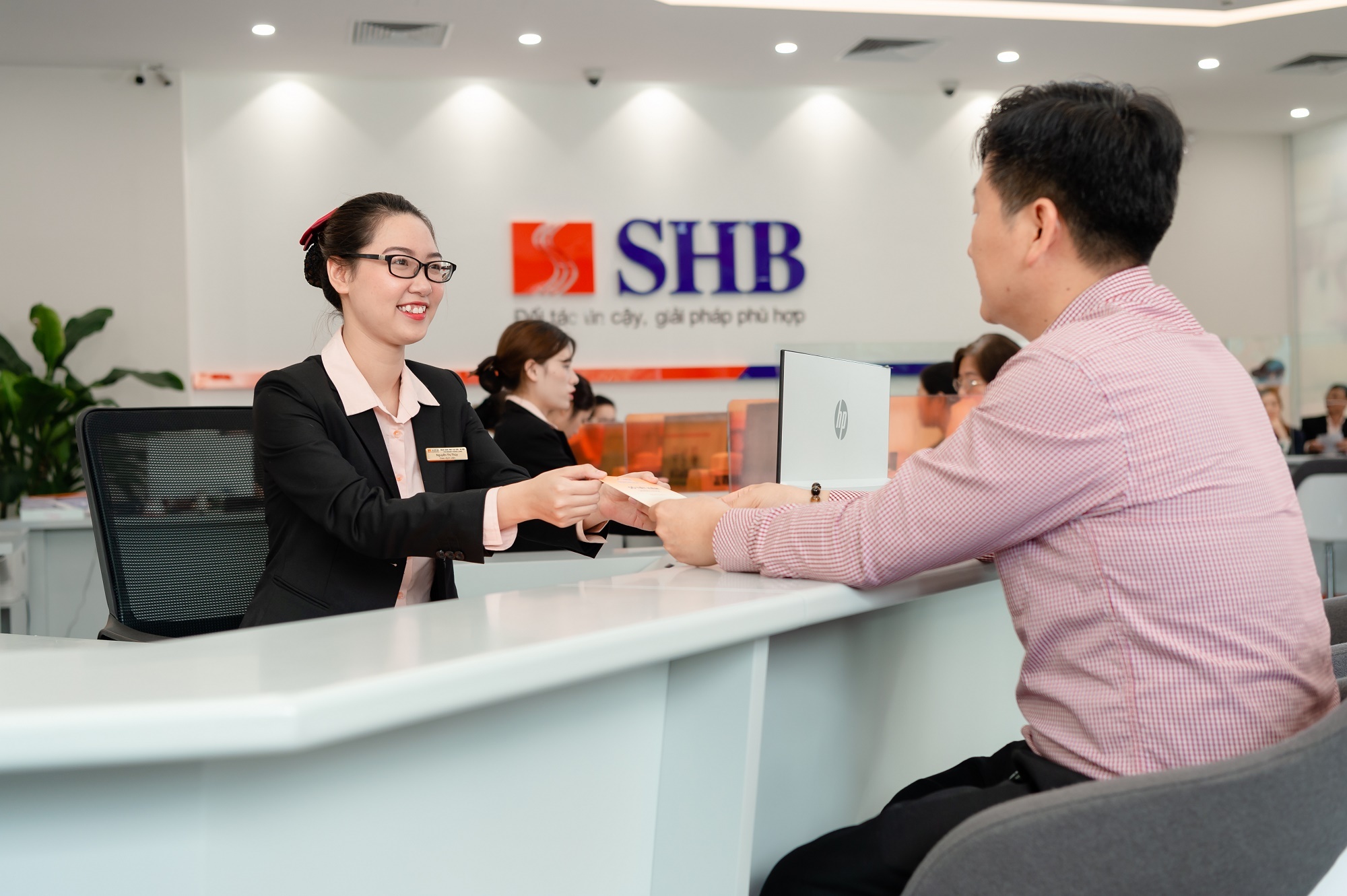 SHB thông báo điều chỉnh mức phí SMS Banking - ảnh 1