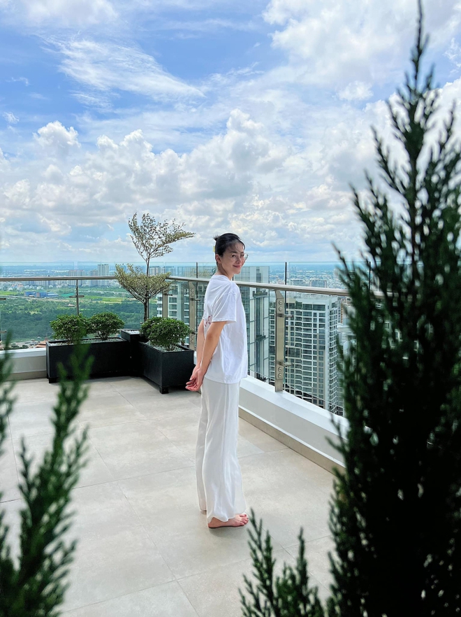 Cuộc sống hiện tại Hoa hậu Phương Khánh: Sở hữu biệt thự và penthouse, thành viên hội bạn thân của Hà Tăng - ảnh 11