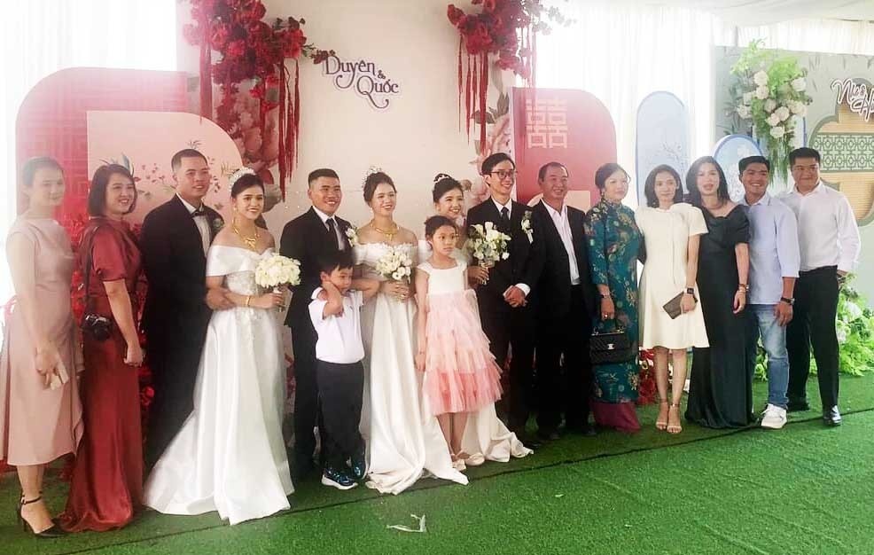3 chị em ruột lấy chồng cùng một ngày ở Lâm Đồng - ảnh 3
