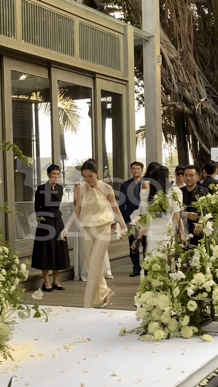 Hôn nhân của Hoa hậu Đặng Thu Thảo: Chồng bị át vía ngay khi gặp mặt, chuẩn bị đón em bé thứ 3 - ảnh 20