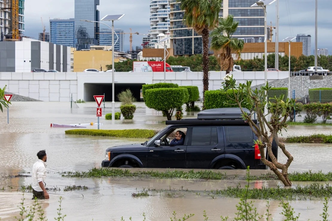 Chuyện gì đã xảy ra trong trận mưa kinh hoàng ở Dubai? - ảnh 3