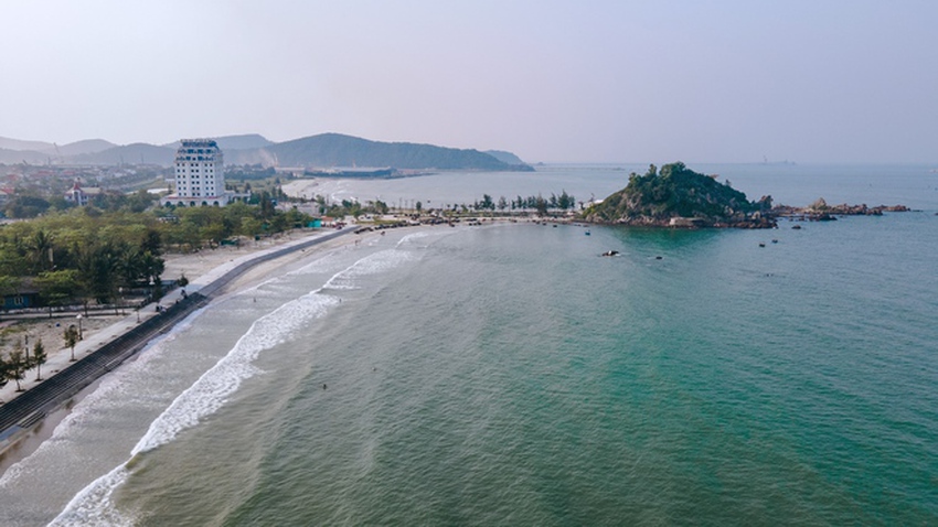 Khung cảnh đẹp khó cưỡng trên cung đường 120km ven biển trải dọc Hà Tĩnh - ảnh 15