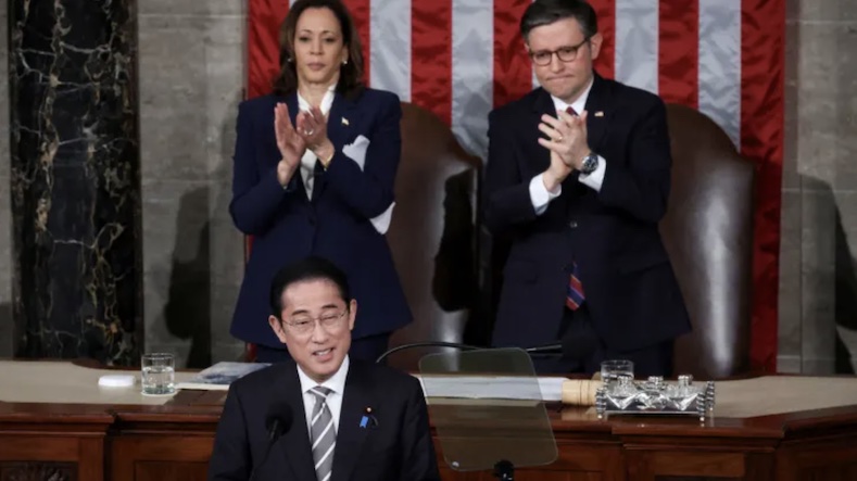 Thủ tướng Nhật Bản: Mỹ cần tiếp tục vai trò dẫn dắt thế giới - ảnh 1