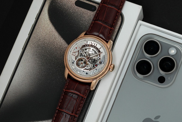 Dành tặng iPhone cho khách hàng và giảm đến 40% khi mua đồng hồ tại Đăng Quang Watch - ảnh 3