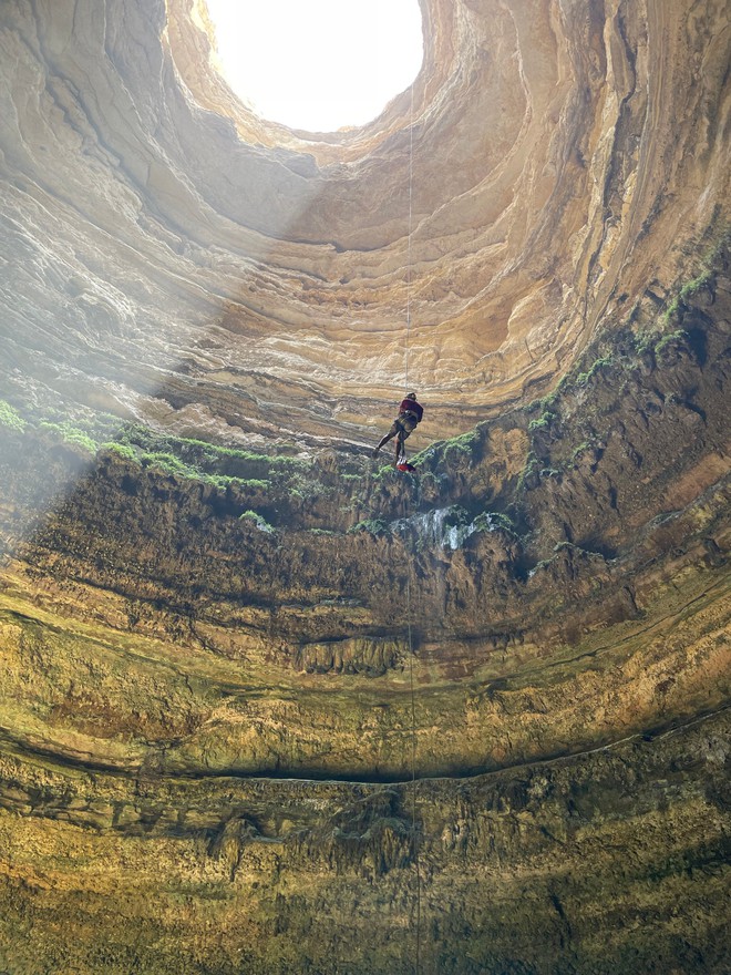 Sự thật dưới “giếng địa ngục” sâu 116 mét nổi tiếng thế giới với loạt lời nguyền bí ẩn: Đi xuống đáy giếng, các chuyên gia đều phải kinh ngạc - ảnh 3
