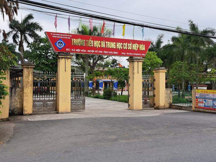 Trường cho học sinh đi học vào ngày nghỉ lễ Giỗ tổ Hùng Vương, lý do gây bất ngờ - ảnh 1
