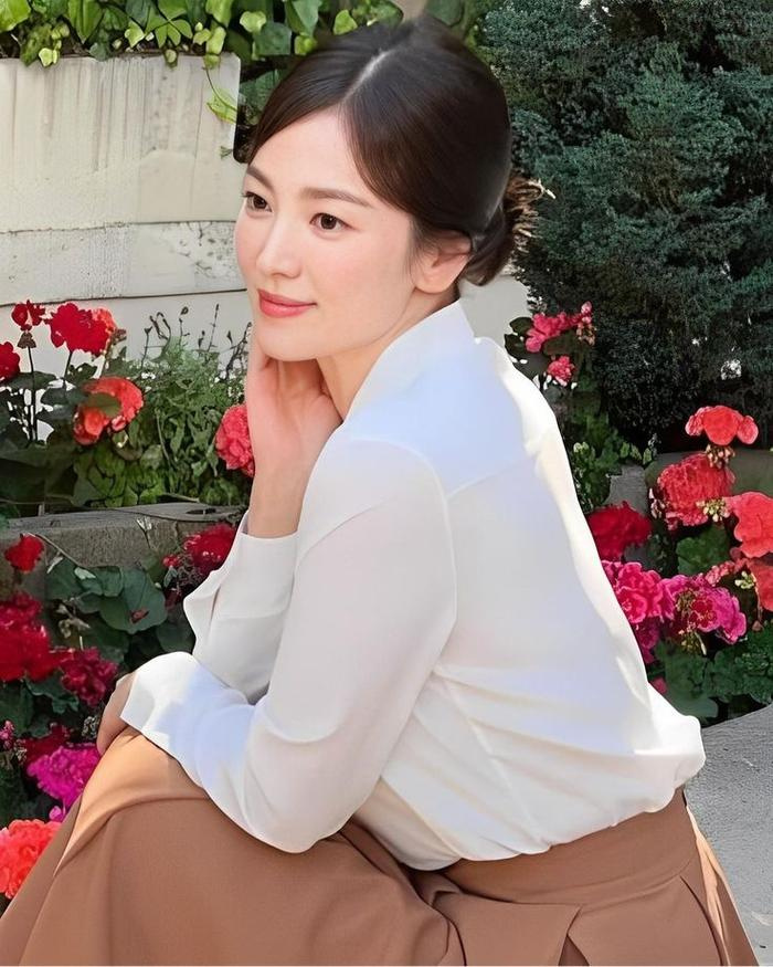 Song Hye Kyo thông báo tin vui sau nhiều ngày vào đoàn phim mới - ảnh 2