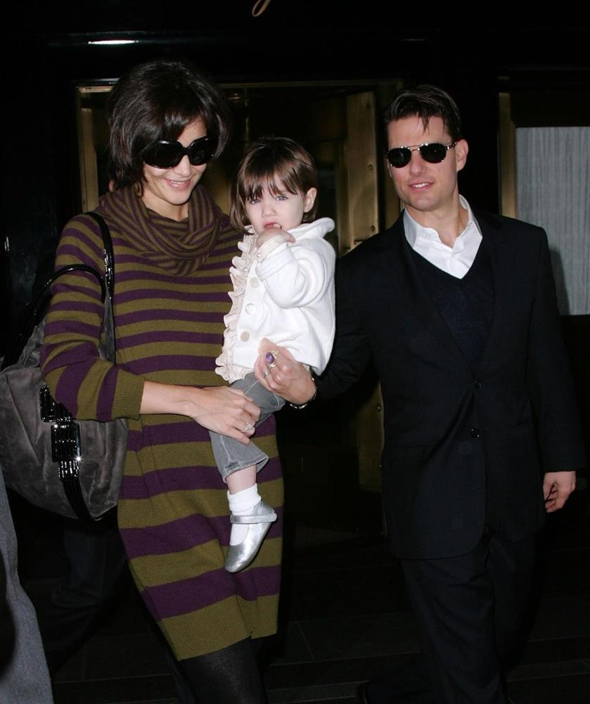 Tom Cruise làm lơ con gái bước sang tuổi 18 - ảnh 10