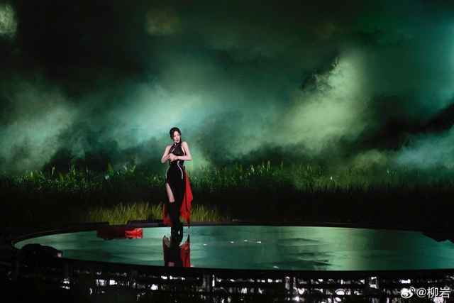 Một chị đẹp Trung Quốc bất ngờ trình diễn bản hit đạt 10 tỷ view Douyin của Tăng Duy Tân ở Đạp gió! - ảnh 6