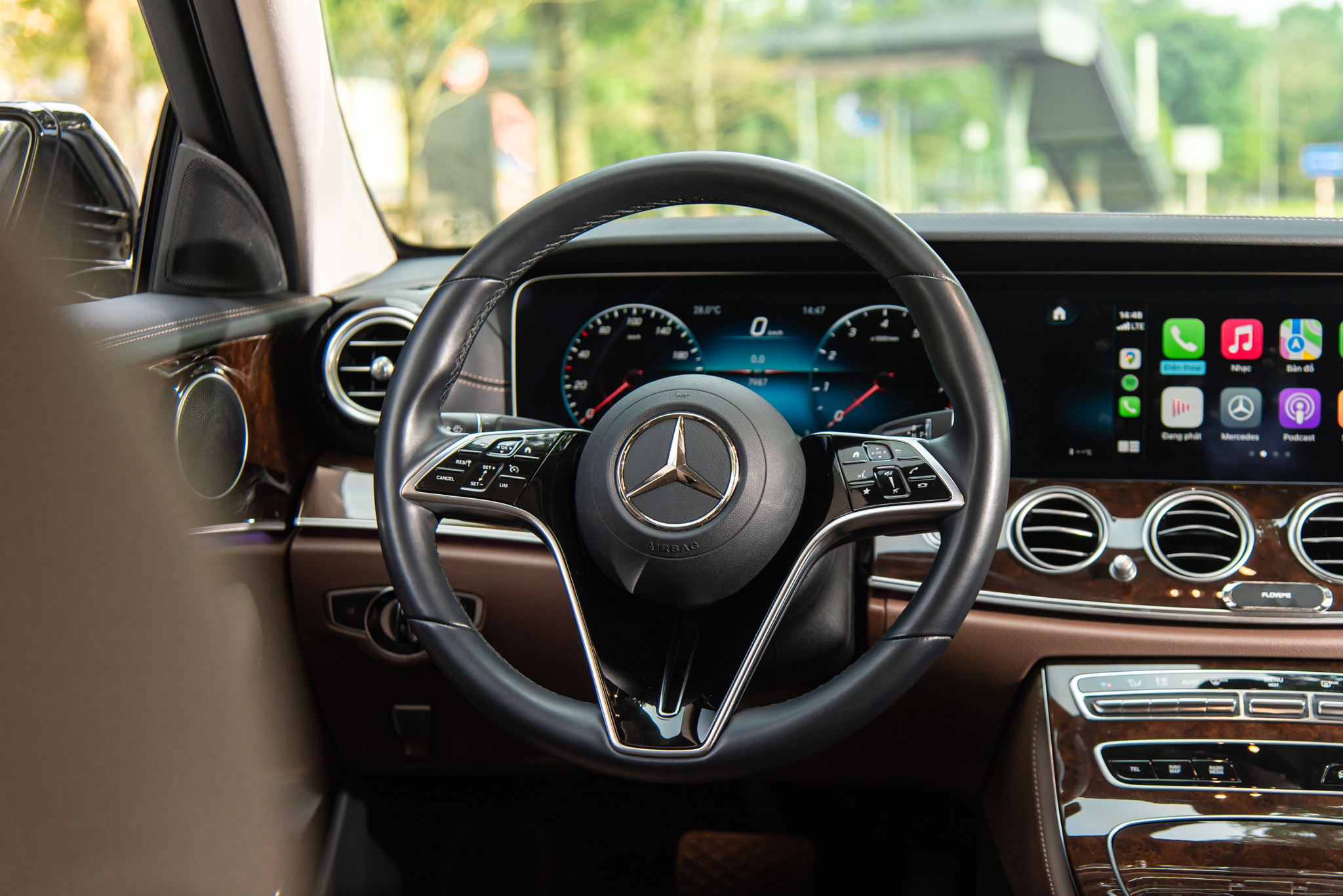 3 ngày dùng E 300 và E 200 để hiểu Mercedes-Benz kết hợp sự linh hoạt của C và sự thoải mái của S thế nào vào 1 chiếc xe - ảnh 13