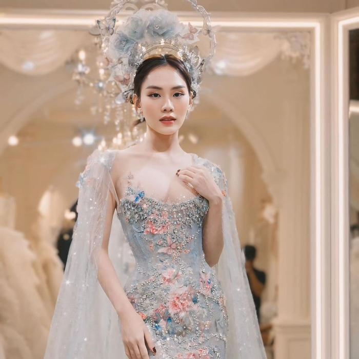 Chưa thi Miss World, Hoa hậu Ý Nhi đã được netizen đề xuất Evening Gown - ảnh 9