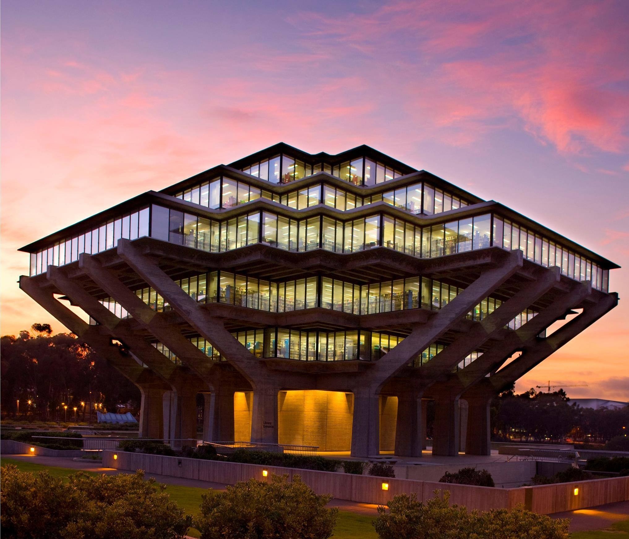 Những thư viện trường đại học đẹp đến choáng ngợp - ảnh 4