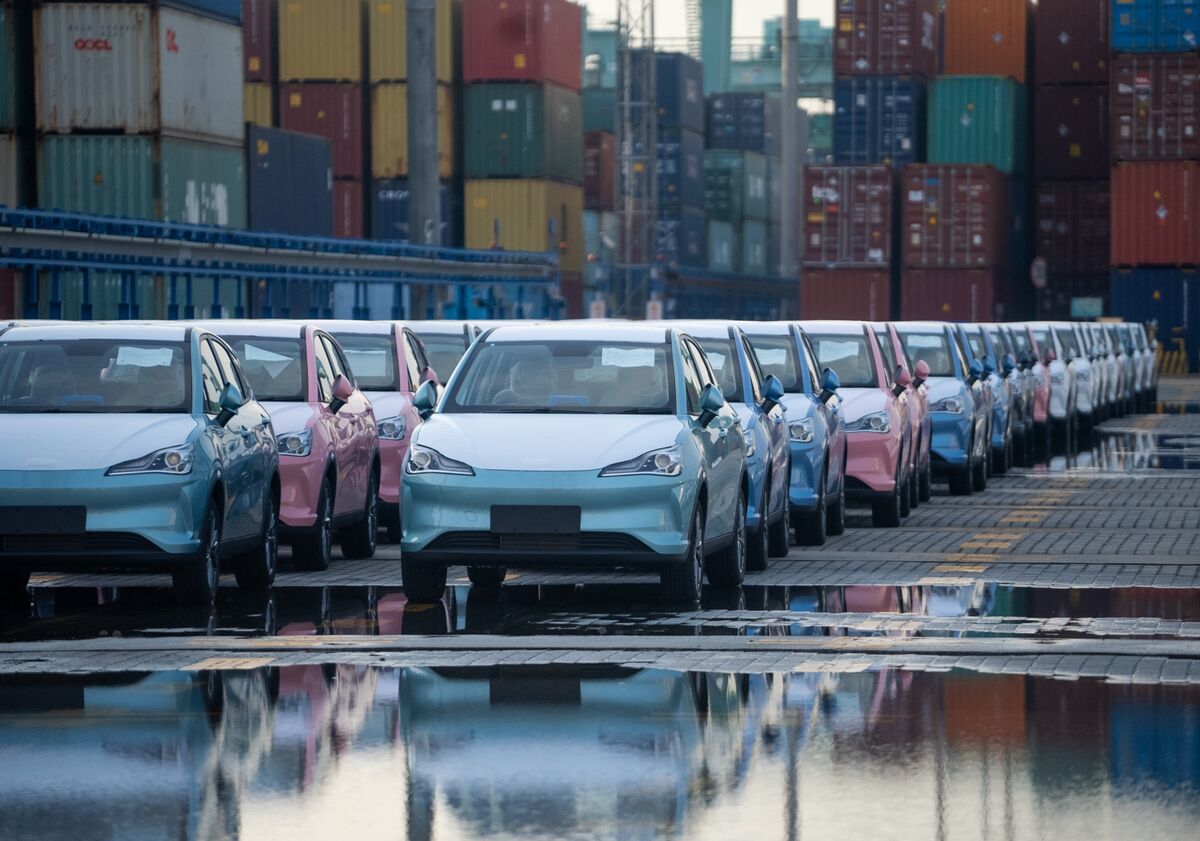Hình ảnh xe đậu bạt ngàn ở cảng: Điều gì đang xảy ra với ô tô Trung Quốc ở châu Âu? - ảnh 4
