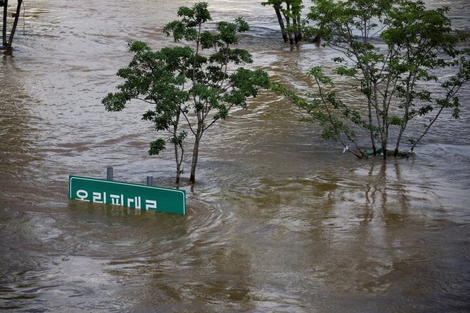 Lũ lụt ở Dubai - Minh chứng thất bại trong chống biến đổi khí hậu toàn cầu - ảnh 4