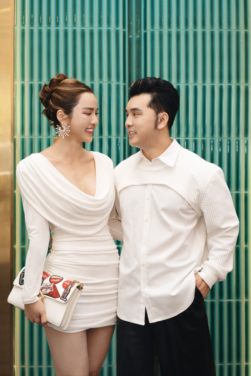 Các thành viên HKT hội ngộ trong lễ cưới Titi - ảnh 5