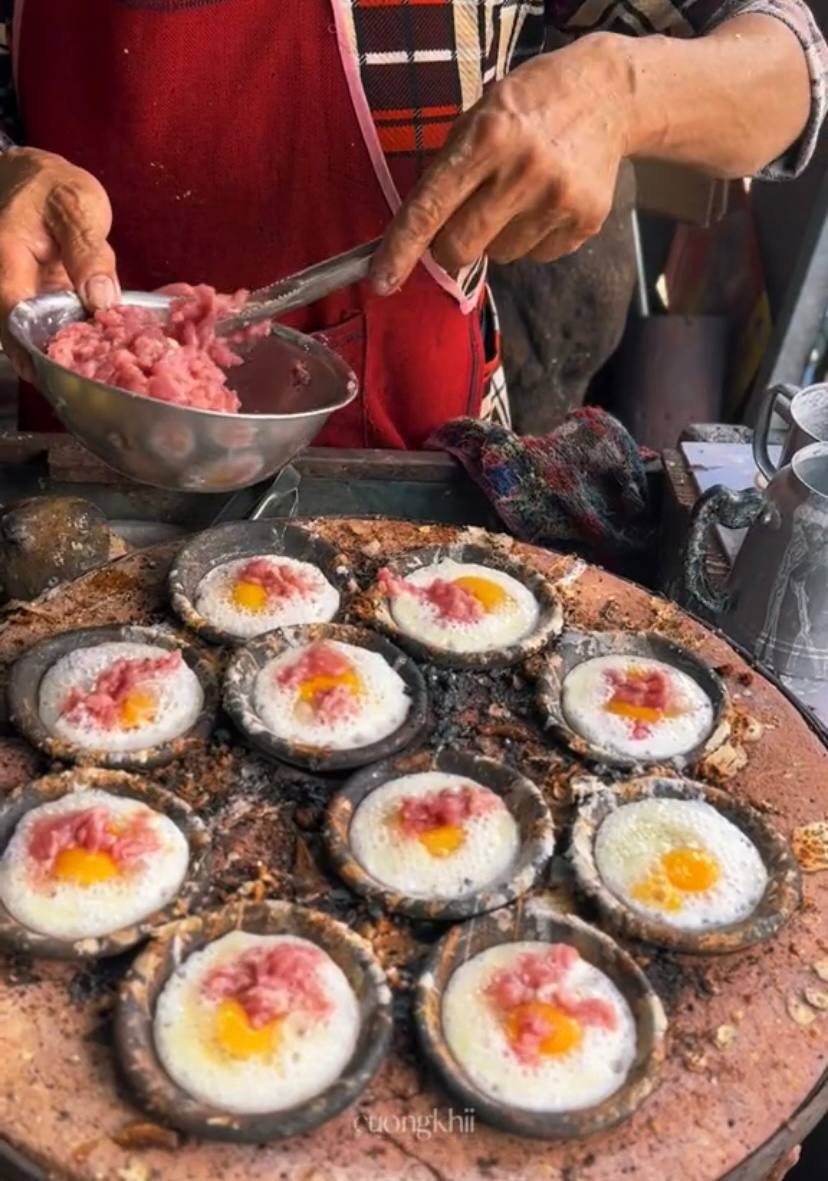 4 quán ngon chỉ dân địa phương mới biết ở Nha Trang: Bánh canh lòng cá phải thử khi đến xứ biển, hàng gỏi bò khô núp hẻm - ảnh 11